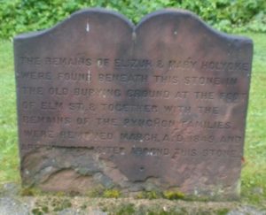 Gravestone of Elizur and Mary (Chapin) Holyoke